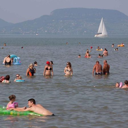 Holiday Home In Balatonmariafuerdo 19327 Balatonkeresztúr Kültér fotó