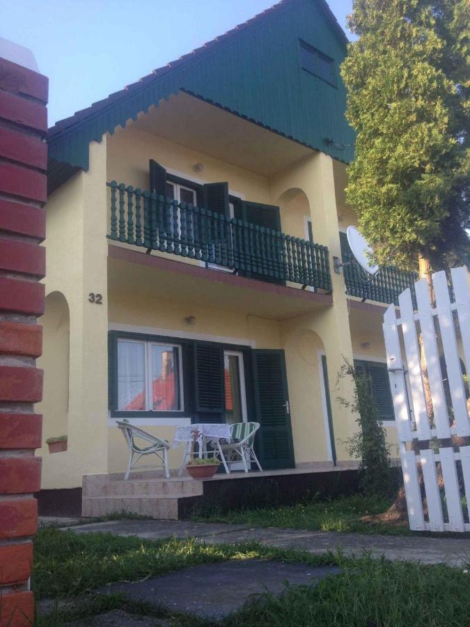 Holiday Home In Balatonmariafuerdo 19327 Balatonkeresztúr Kültér fotó